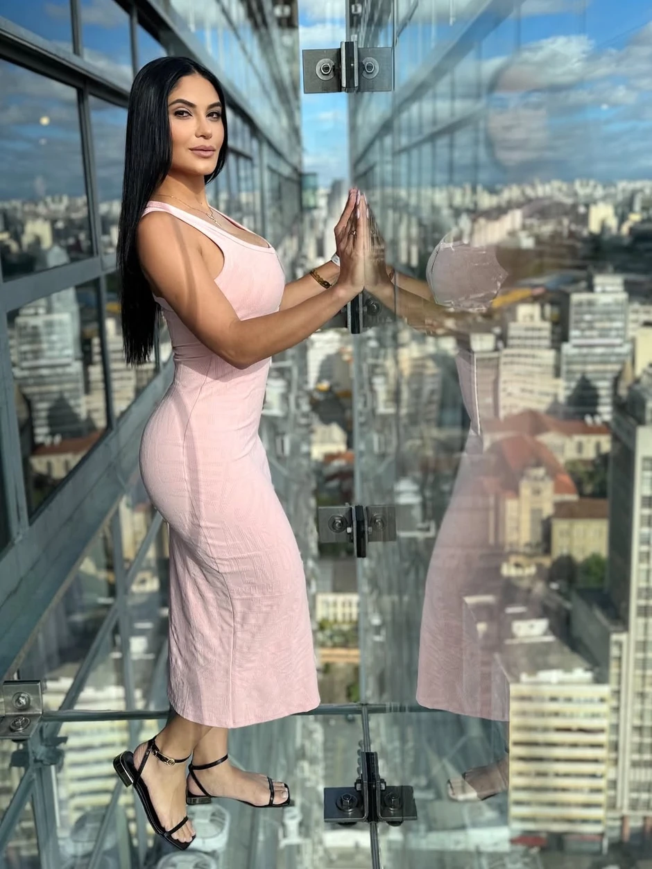 Bắt khẩn cấp 1 Hoa hậu đình đám nghi liên quan đường dây ma túy, lọt vào tầm ngắm vì hay khoe khoang sự giàu có trên mạng