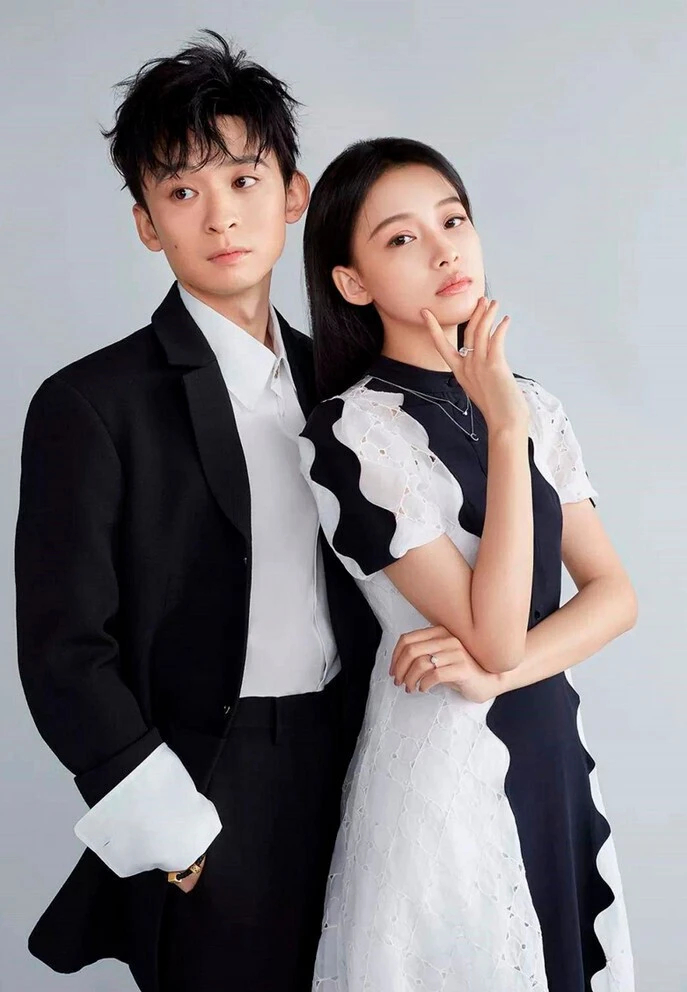 Bi kịch mỹ nhân lấy con trai bà trùm showbiz: 6 năm chưa một lần có đám cưới Bi kịch mỹ nhân lấy con trai bà trùm showbiz: 6 năm chưa một lần có đám cưới