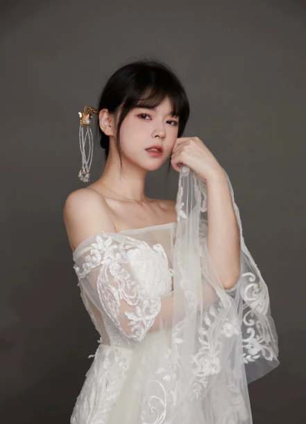 Bị quấy rối qua tin nhắn, nữ game thủ nổi tiếng "cầu cứu" CDM