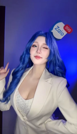 Biến hình thành... "Zalo", nữ coser khiến người xem choáng với ý tưởng "độc lạ" Biến hình thành... "Zalo", nữ coser khiến người xem choáng với ý tưởng "độc lạ"