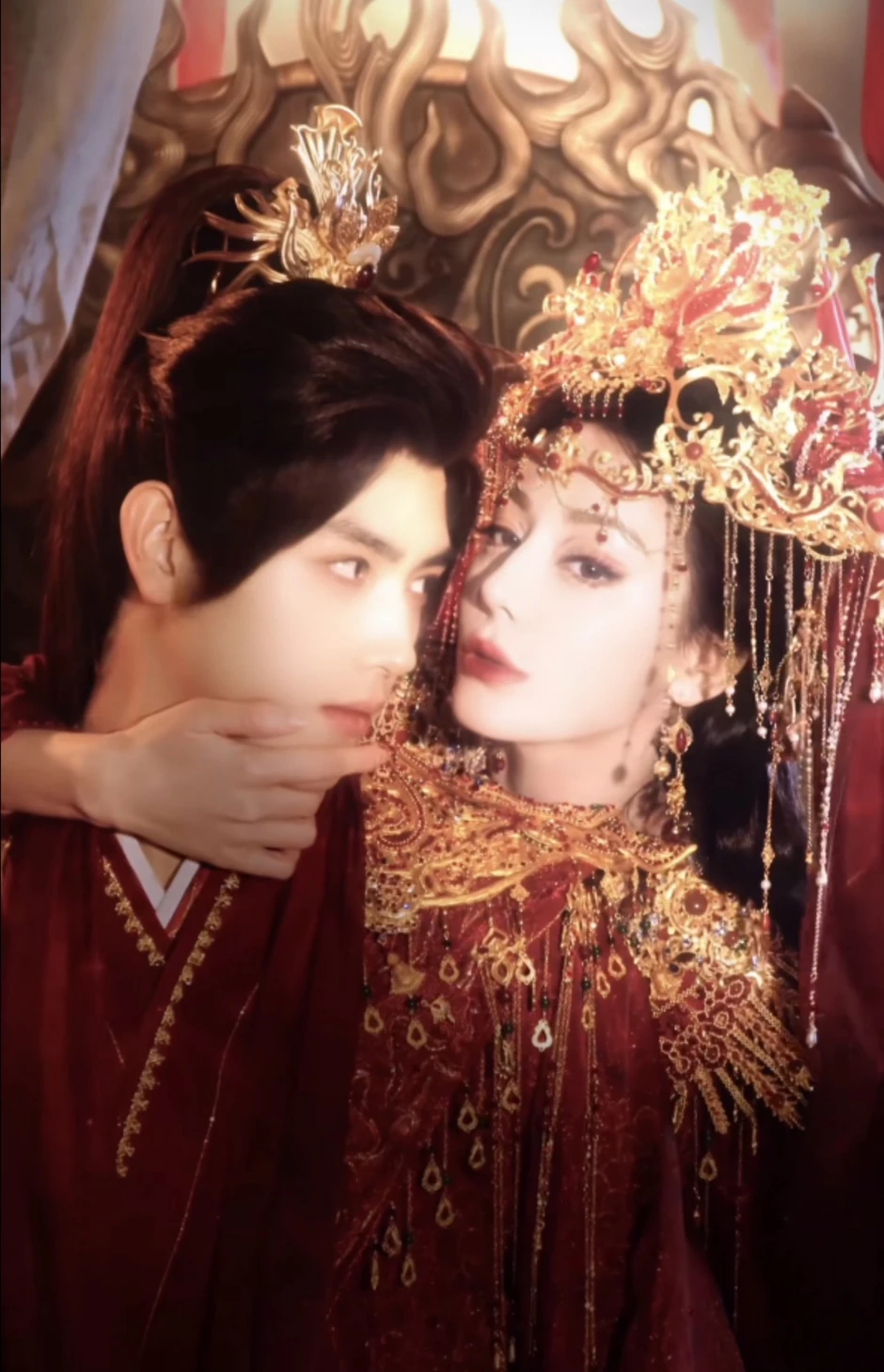 bộ ảnh cưới đáng sợ của Địch Lệ Nhiệt Ba và Trần Phi Vũ