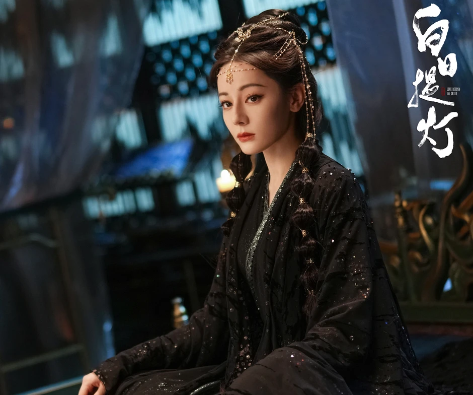 bộ ảnh cưới đáng sợ của Địch Lệ Nhiệt Ba và Trần Phi Vũ