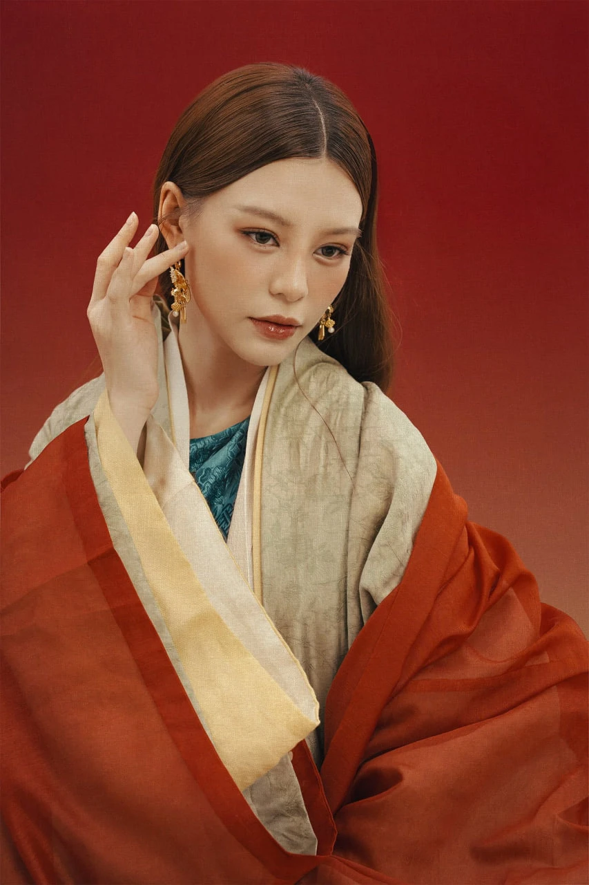 Bùi Lan Hương có khoảnh khắc “hoá thần” hot thoát vòng, đẹp chấp hoa hậu