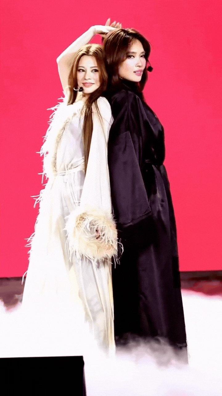 Bùi Lan Hương cứ lên sân khấu là “bỏ bùa”: Visual bảo chứng đẹp hơn Hoa hậu, càng có tuổi càng mặn mà