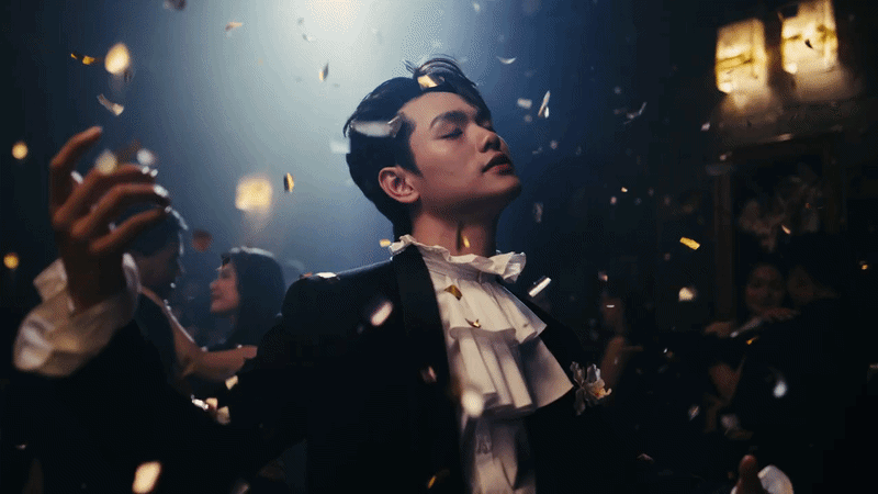 buitruonglinh gặp nguy hiểm, loạng choạng khuỵu gối vấp ngã