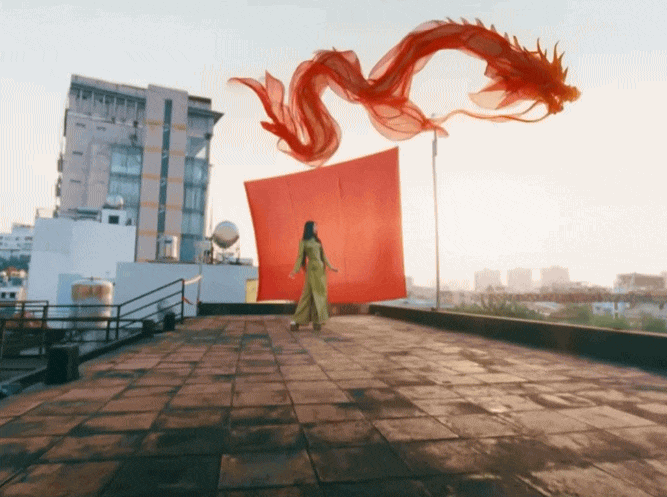 Cả cõi mạng bùng nổ với màn debut của Quỳnh Anh Shyn