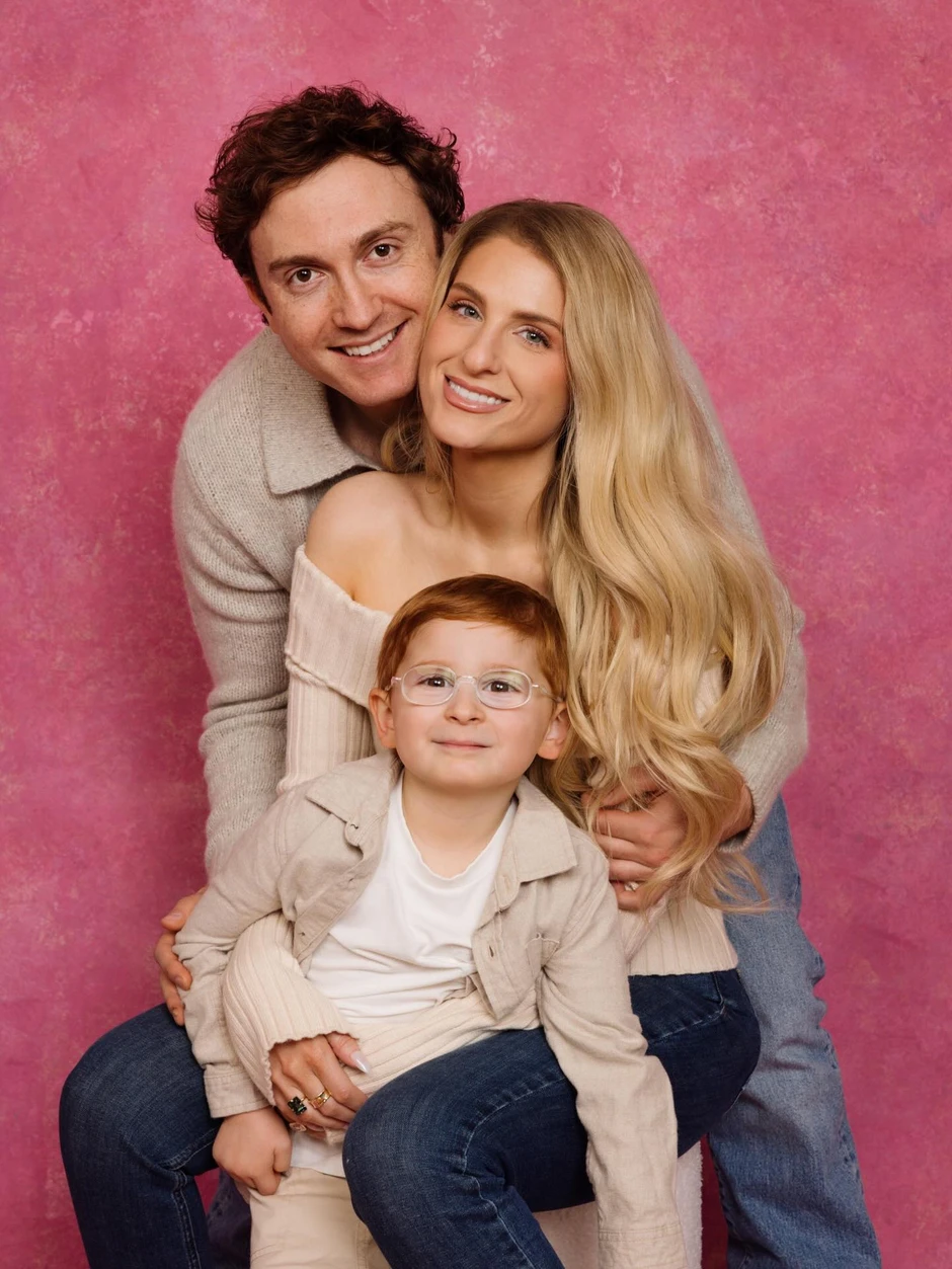 Ca sĩ hết thời hủy show