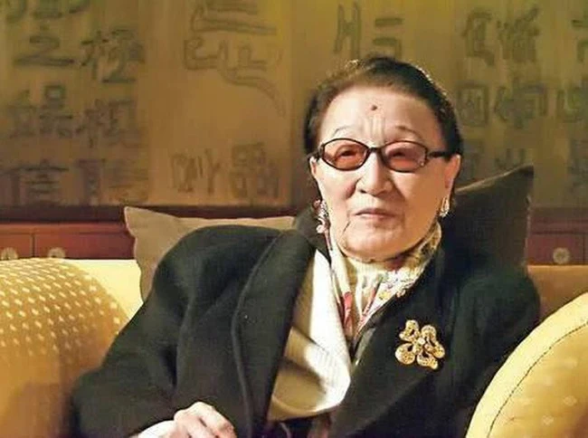 Cách cách cuối cùng của nhà Thanh sống đến năm 2014, lúc cuối đời mới công khai bí mật của gia tộc