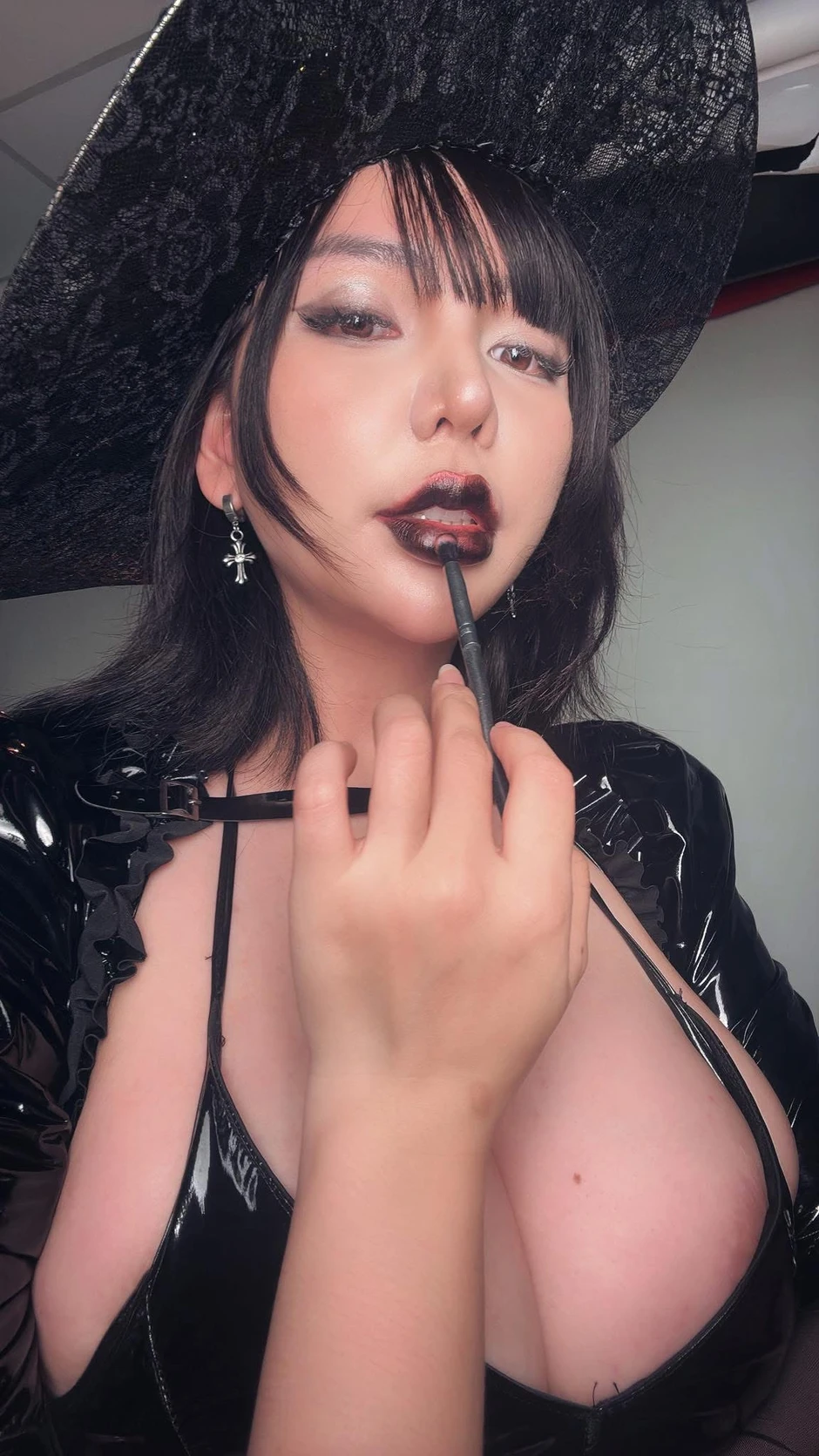 Cận cảnh vóc dáng của nữ gymer sở hữu hai số đo trên 1 mét