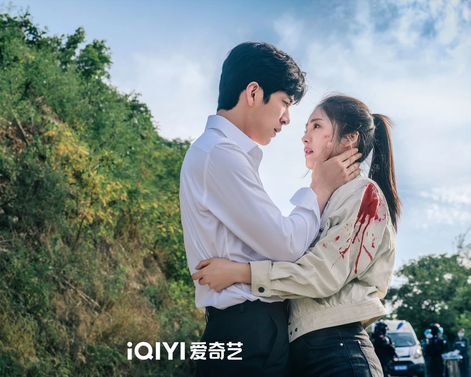 cảnh hôn đẹp như thơ của Tỉnh Bách Nhiên và Thái Văn Tịnh cảnh hôn đẹp như thơ của Tỉnh Bách Nhiên và Thái Văn Tịnh