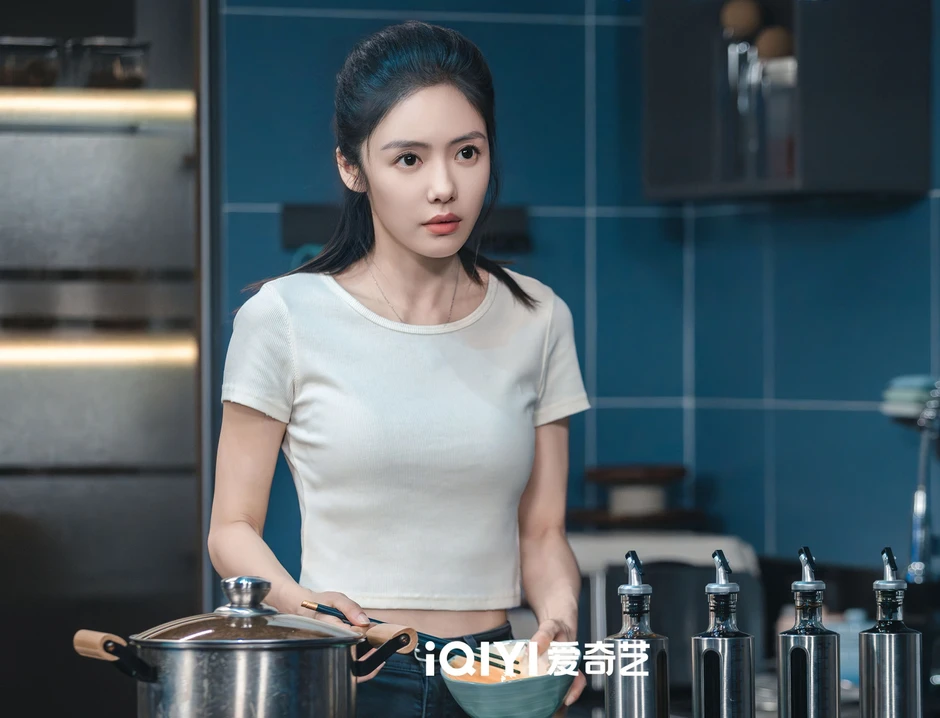 cảnh hôn đẹp như thơ của Tỉnh Bách Nhiên và Thái Văn Tịnh cảnh hôn đẹp như thơ của Tỉnh Bách Nhiên và Thái Văn Tịnh