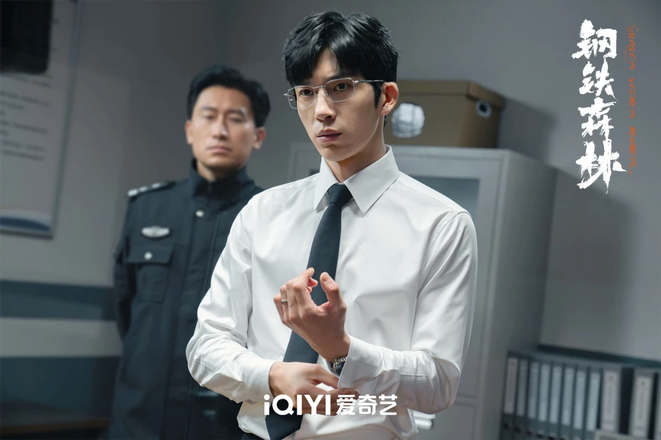 cảnh hôn đẹp như thơ của Tỉnh Bách Nhiên và Thái Văn Tịnh cảnh hôn đẹp như thơ của Tỉnh Bách Nhiên và Thái Văn Tịnh