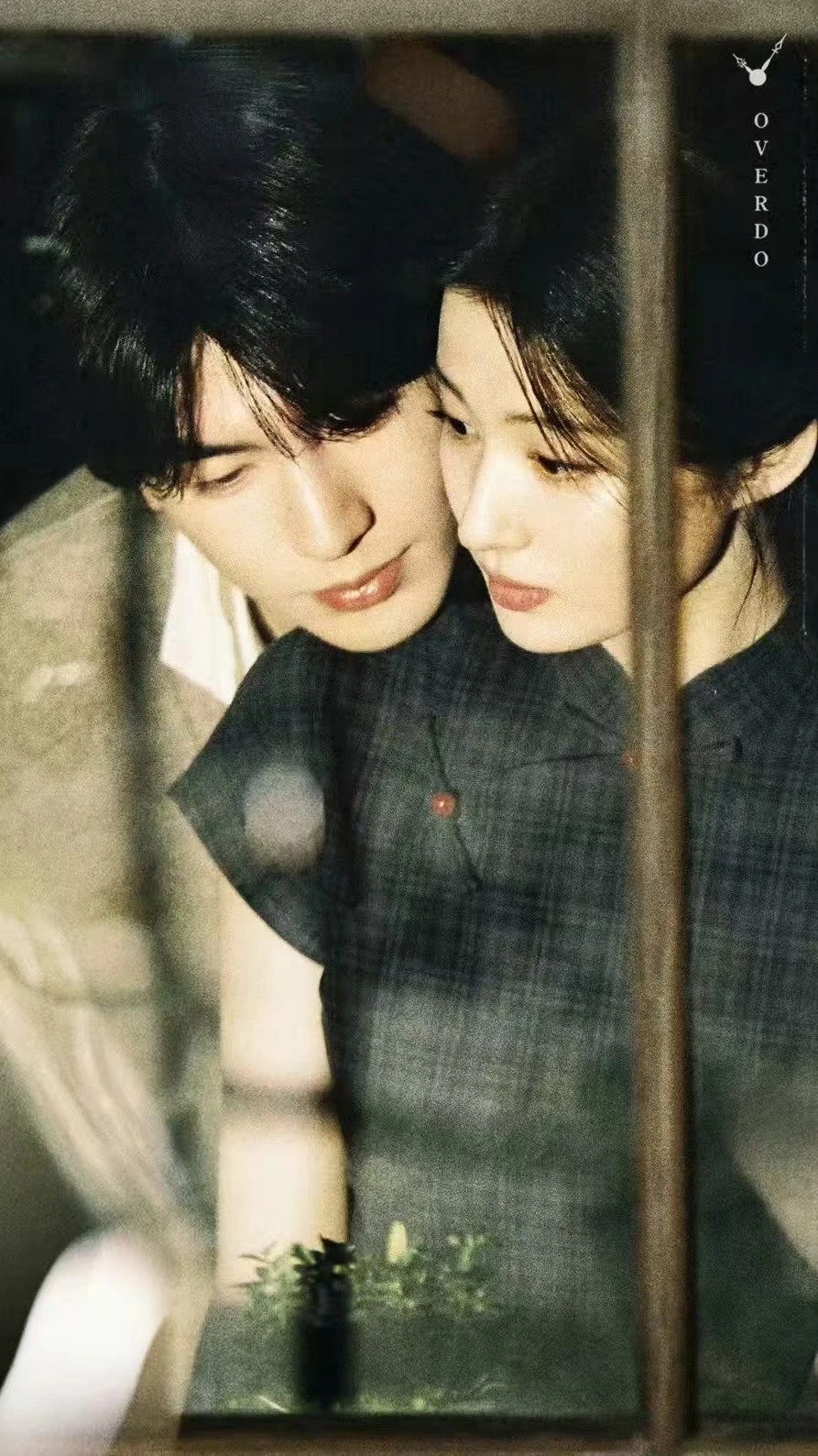 Cảnh hôn mất thẩm mỹ của Trương Lăng Hách và Vương Sở Nhiên