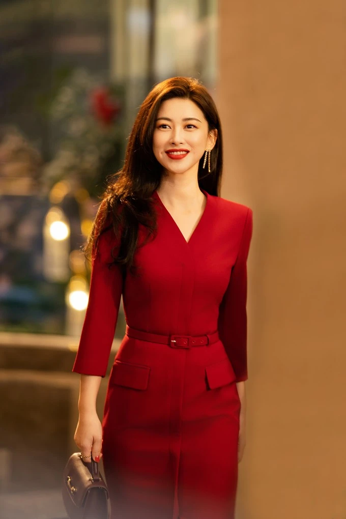 Cảnh tình tứ của Chung Hán Lương hút trăm triệu lượt xem