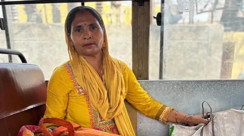 Cảnh tượng như thời Covid-19 bao trùm lên Ấn Độ, hàng trăm nghìn người đổ về các nhà ga, rời thành phố Cảnh tượng như thời Covid-19 bao trùm lên Ấn Độ, hàng trăm nghìn người đổ về các nhà ga, rời thành phố