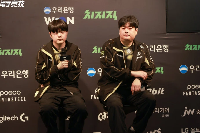 Canyon và HLV Ryu nhìn lại thất bại của GEN trước HLE: Chúng tôi quá cứng nhắc!