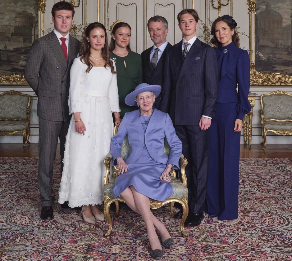 Cặp Hoàng tử - Công chúa song sinh xinh đẹp của Đan Mạch hiện tại ra sao?