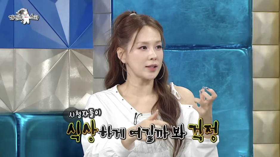 Chae Yeon đẹp tới mức khiến hàng triệu binh lính phát cuồng