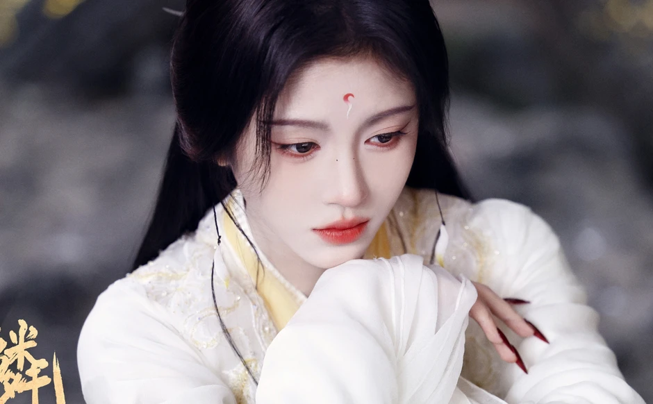 Chẳng ai ngờ Nguyệt Lân Ỷ Kỷ bị chê tan nát lại phá kỷ lục 2026