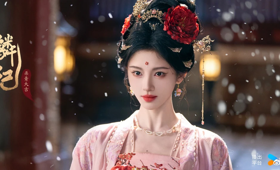 Chẳng ai ngờ Nguyệt Lân Ỷ Kỷ bị chê tan nát lại phá kỷ lục 2026