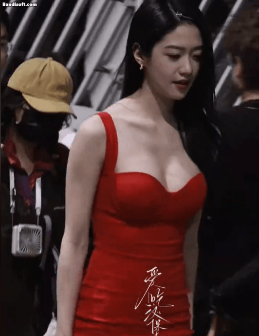 Chỉ cần nhìn mỹ nhân này 3 giây thôi là đêm nay khỏi ngủ: Vòng 1 cháy màn hình, đẹp mà body nuột kinh khủng