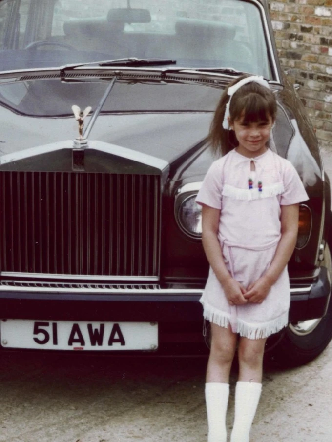 Chồng con mừng sinh nhật Victoria, Brooklyn vẫn phớt lờ mẹ