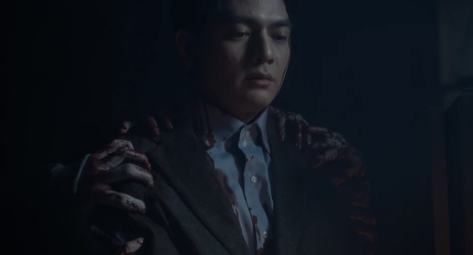 Chưa bao giờ thấy Ngọc Trinh bầm dập đến mức này