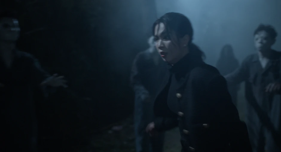 Chưa bao giờ thấy Ngọc Trinh bầm dập đến mức này