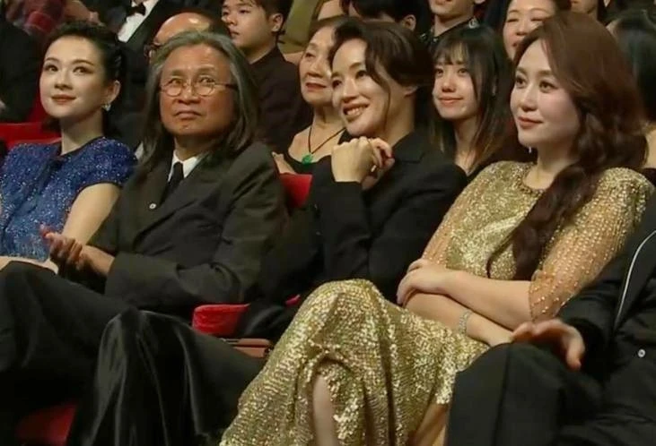 Chương Tử Di bẽ mặt