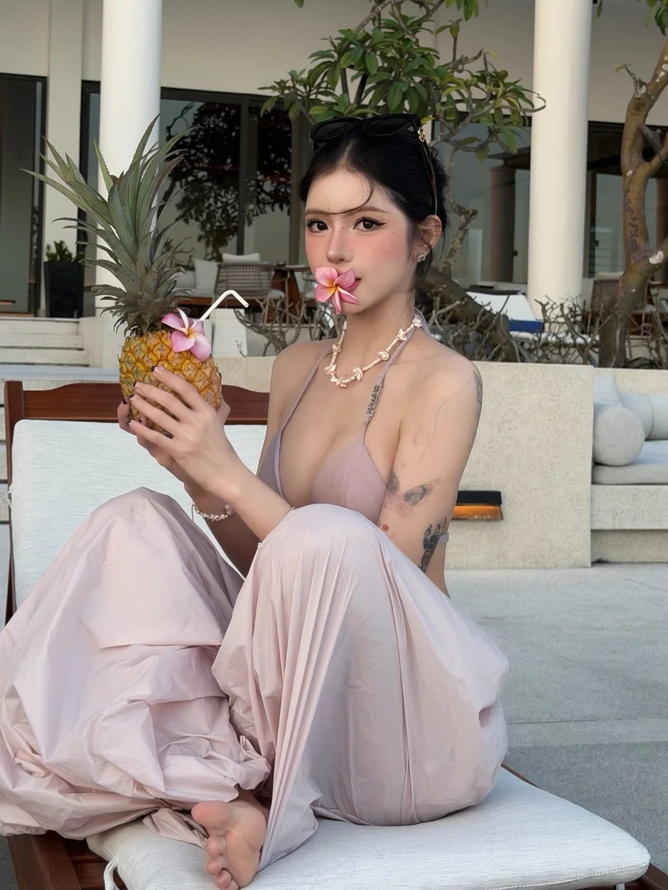 Ciin khiến tất cả ngỡ ngàng với bộ ảnh mới