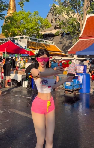 Clip của hot girl hút gần 4 triệu lượt xem, viral xuyên quốc gia khiến CĐM "không chịu nổi"