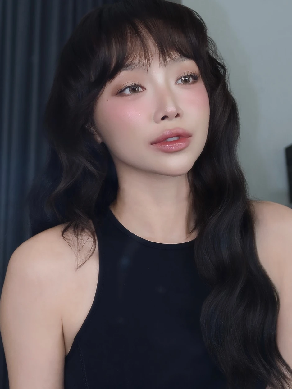 Clip Tóc Tiên bị team qua đường bắt gặp, chính chủ cũng phải vào thừa nhận "mặt láo vậy"