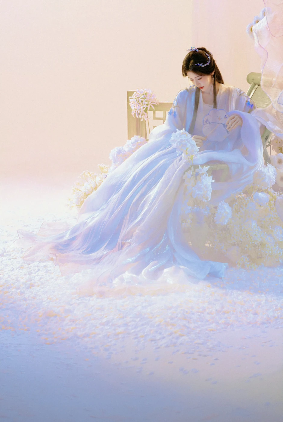 Có bao nhiêu vai tiên tử cứ đưa Cúc Tịnh Y đóng là chuẩn nhất