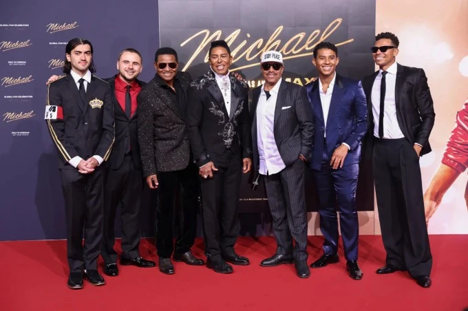 Con gái Michael Jackson vắng mặt tại lễ ra mắt phim về bố giữa những bất đồng