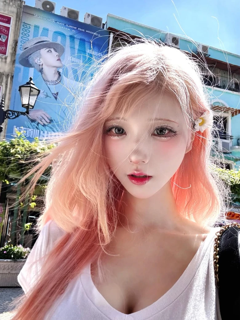 Cosplay tạo điểm nhấn, nàng hot girl gợi cảm bất ngờ vướng drama trang phục, gây ra cú sốc nặng nề Cosplay tạo điểm nhấn, nàng hot girl gợi cảm bất ngờ vướng drama trang phục, gây ra cú sốc nặng nề