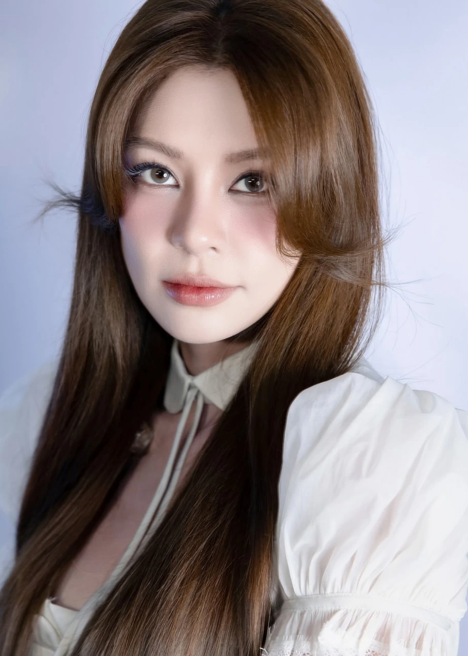 Cú vấp của mỹ nhân Việt đẹp chấp Hoa hậu khiến cõi mạng dán mắt