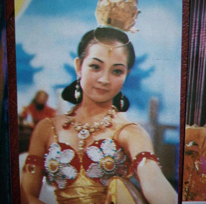 Cung nữ trong "Tây du ký": Đỗ 2 trường đại học, trở thành nhà thiết kế nổi tiếng