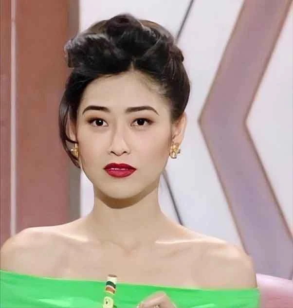 Cuộc đời của nữ hoàng phim 18+ Diệp Ngọc Khanh