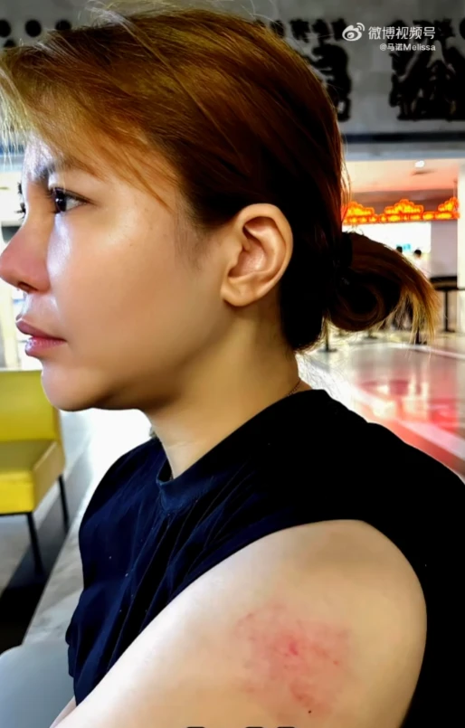 Cuộc sống hiện tại của cô gái từng viral với câu nói: "Tôi thà ngồi khóc trong xe BMW còn hơn ngồi cười sau xe đạp"?