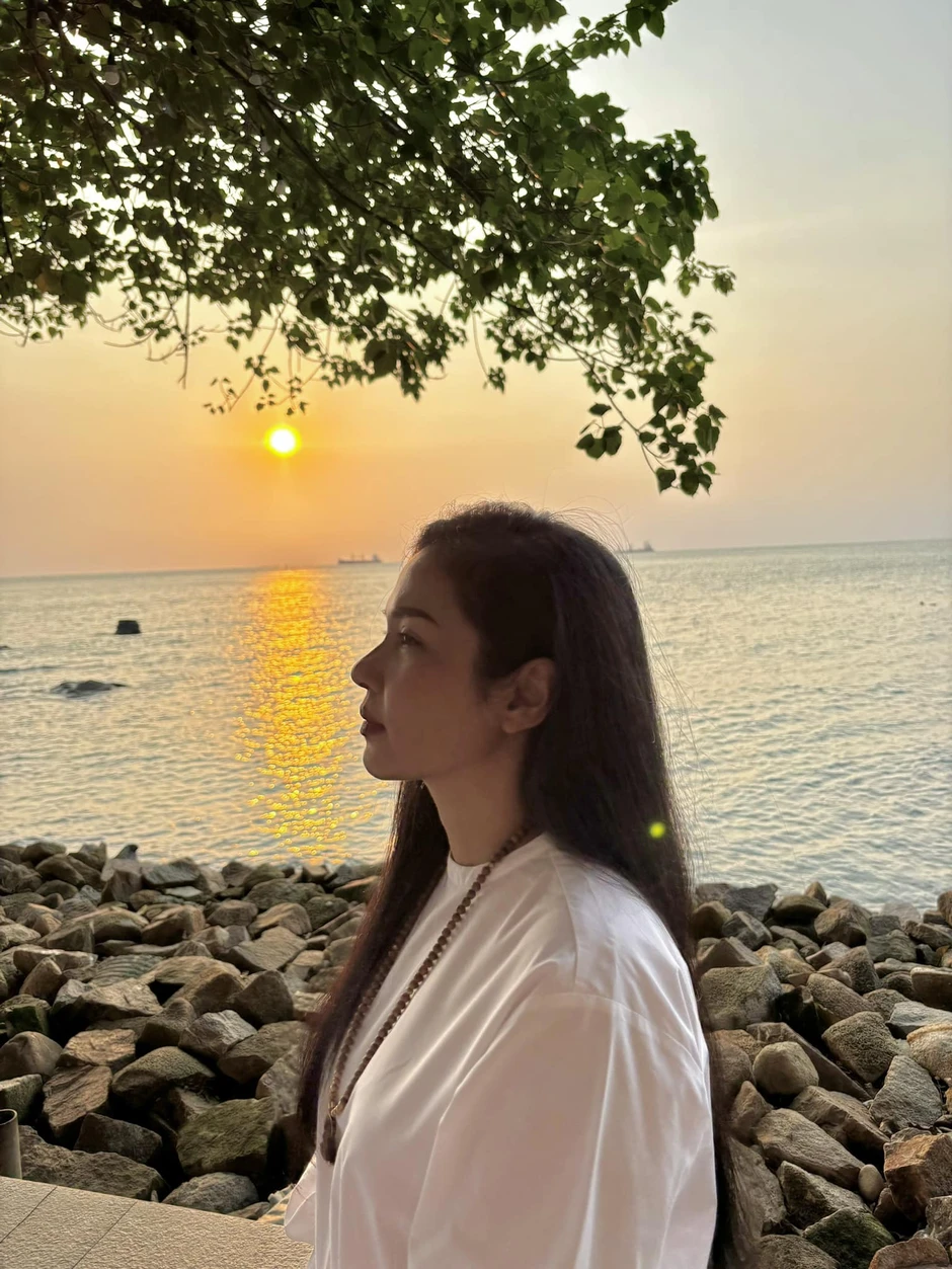 Cuộc sống hiện tại của "đệ nhất mỹ nhân" Việt Trinh