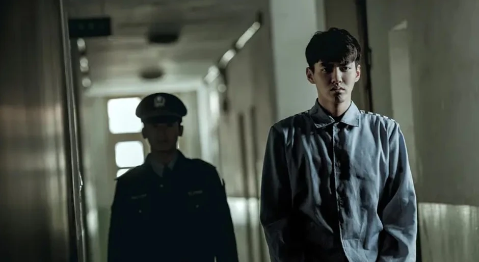 Cuộc sống trong tù của Ngô Diệc Phàm: Tắm nước lạnh suốt 4 mùa, cắt móng tay cũng phải đợi "từ từ tới lượt"