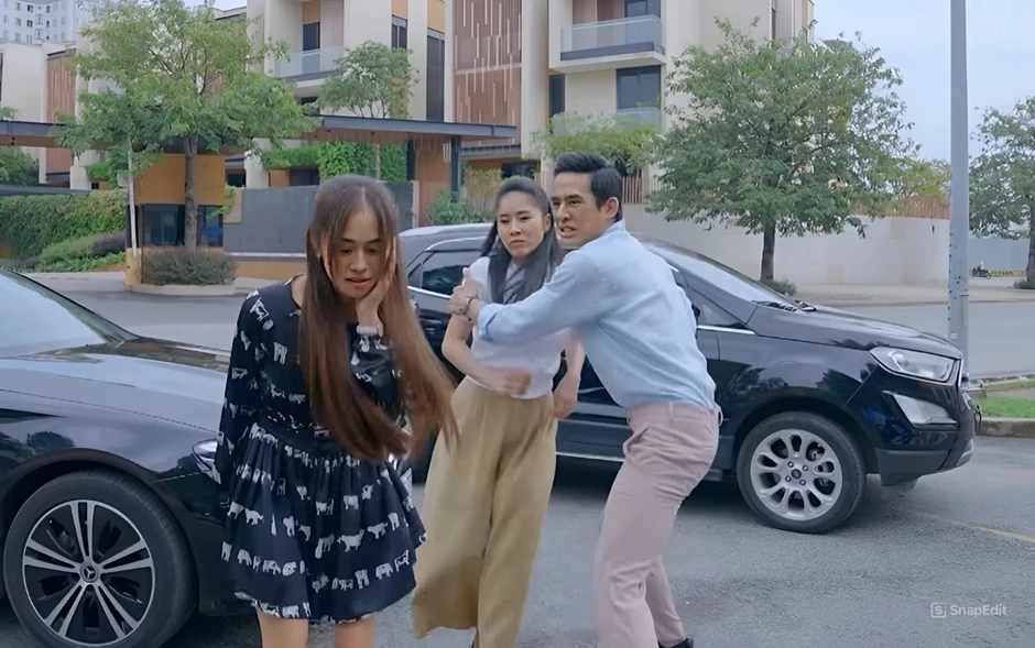 Dáng đứng Bóng Ma Hạnh Phúc là gì mà cả MXH bắt trend?