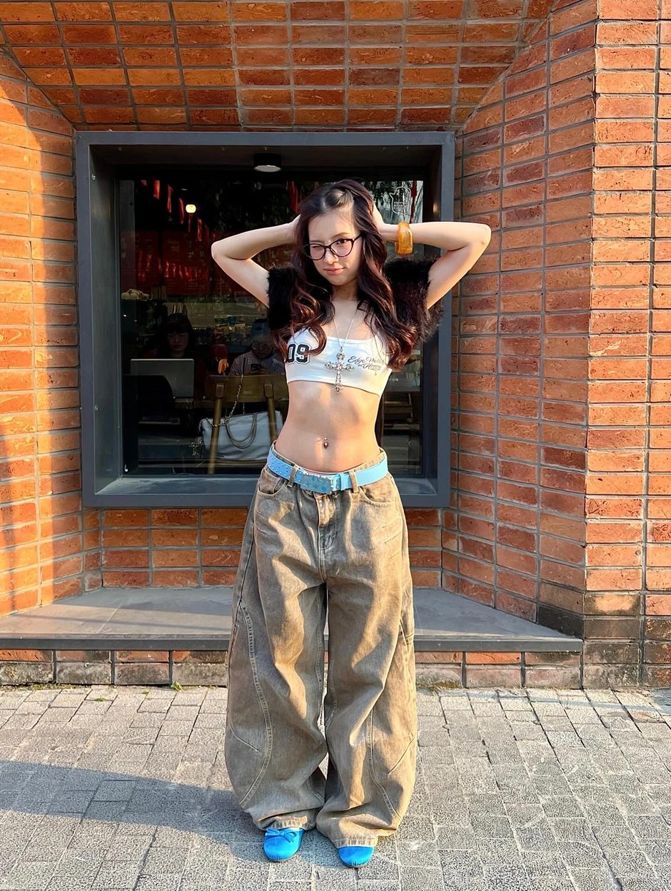 Danh tính nữ dancer “giật spotlight” của SOOBIN, visual lẫn body nét căng