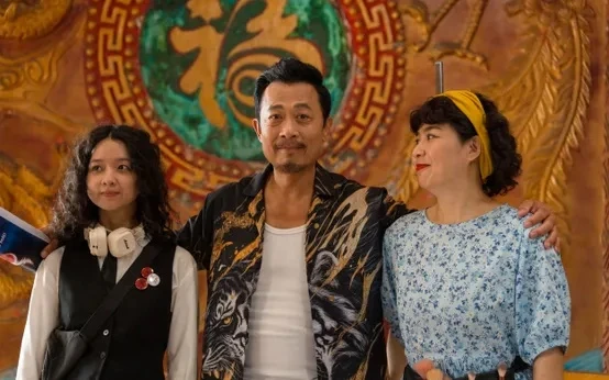 Đạo diễn Đại Tiệc Trăng Máu 8 đòi nhốt khán giả trong rạp