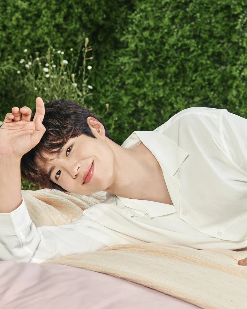 Đây là con người thật của mỹ nam Hàn Quốc đình đám đang hợp tác với Trấn Thành Đây là con người thật của mỹ nam Hàn Quốc đình đám đang hợp tác với Trấn Thành