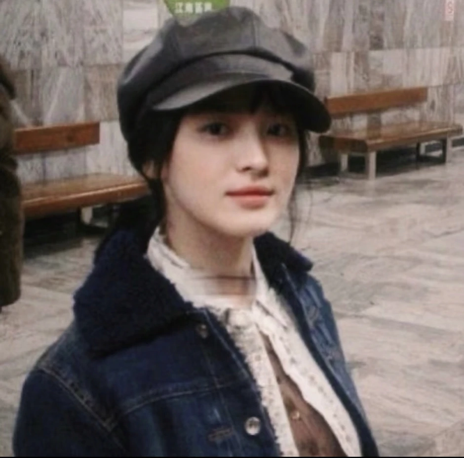 Đẹp như Song Hye Kyo thì nói 2 từ mỹ nhân mới đỡ ngại miệng Đẹp như Song Hye Kyo thì nói 2 từ mỹ nhân mới đỡ ngại miệng