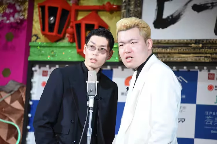 Diễn viên hài nổi tiếng qua đời đột ngột ở tuổi 26, vừa đăng bài “Tối nay tôi sẽ diễn” thì mất ngay trong ngày