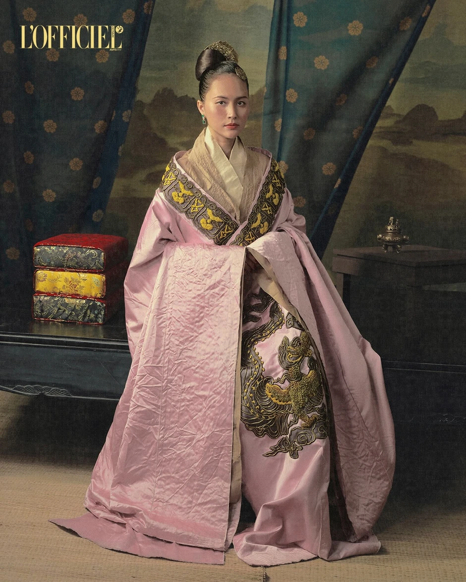 Đỗ Thị Hải Yến như Hoàng hậu bước ra từ lịch sử