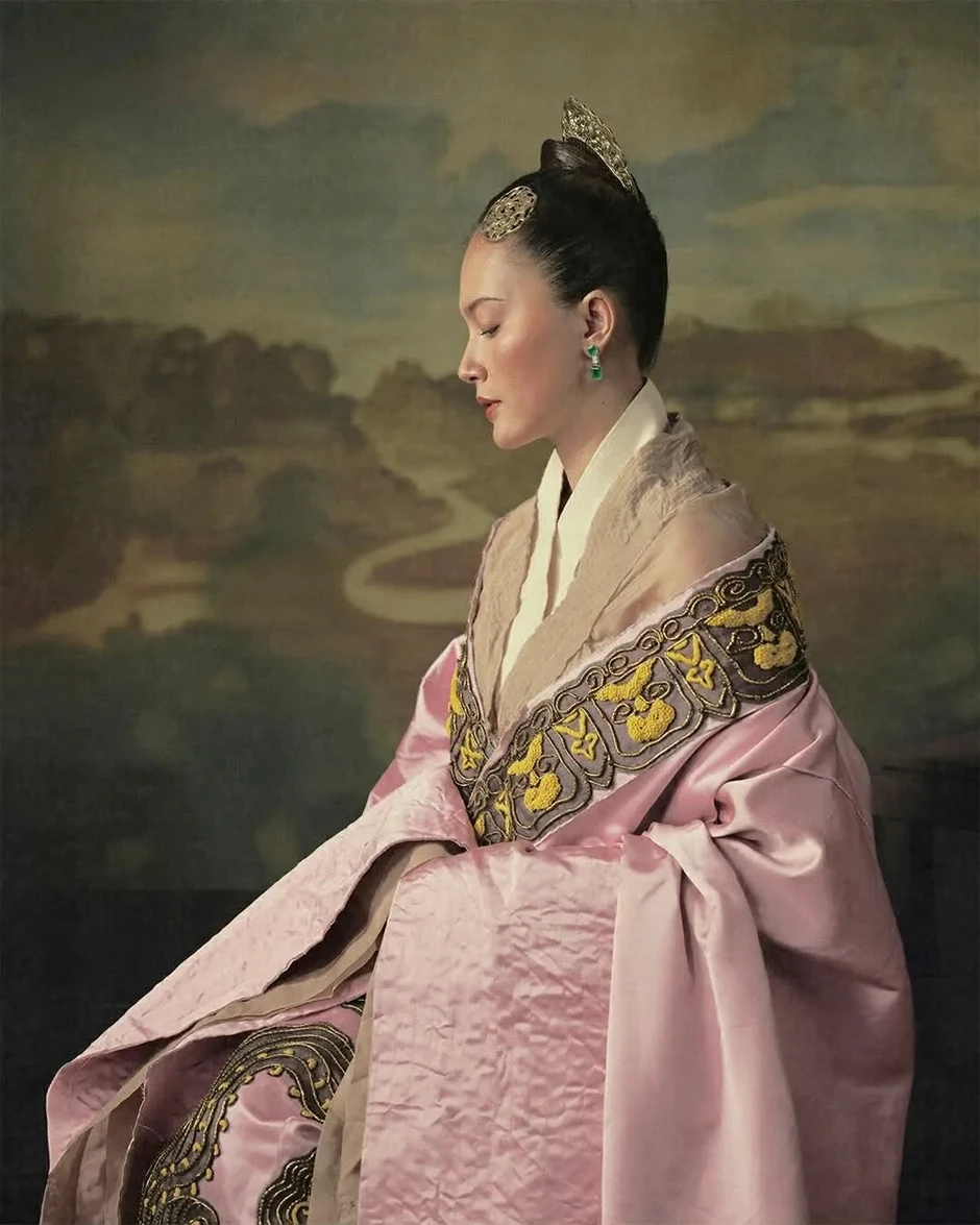 Đỗ Thị Hải Yến như Hoàng hậu bước ra từ lịch sử