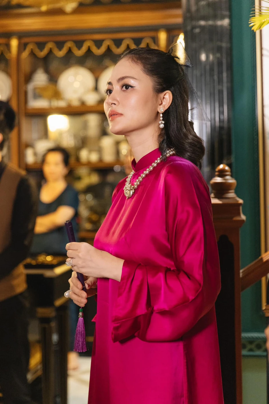 Đỗ Thị Hải Yến như Hoàng hậu bước ra từ lịch sử